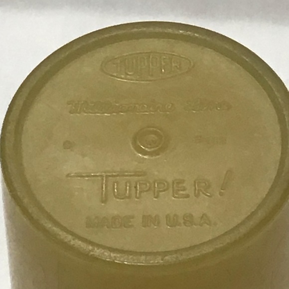 SUPER retro Tupper! Tumbler with lid. 1940’s era - Picture 5 of 8